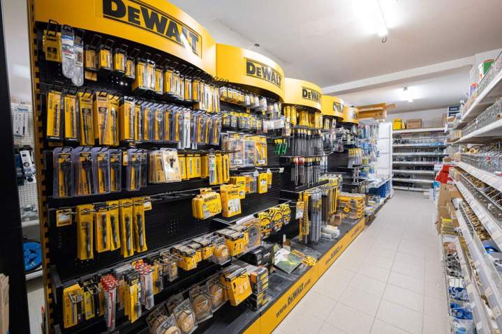 Produits de quincaillerie Brando