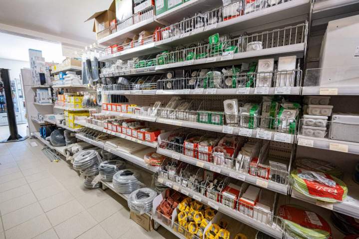 Accessoires électriques à petit prix pour grands travaux